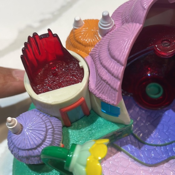 2001 Turner Entertainment Pre-Owned Wizard of Oz Castle Polly Pocket Castle - Picture 9 of 11